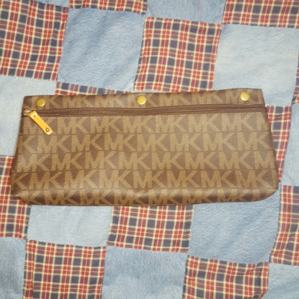 Michael Kors trolley suitcase bag attachment